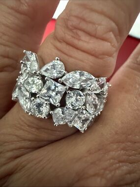 Crislu Sparkling White CZ Cluster Eternity Statement Ring Size 6